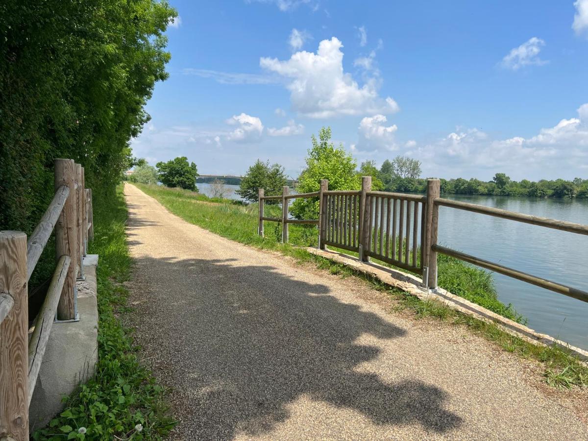 Gites De La Chapelle Gigny-sur-Saone Luaran gambar